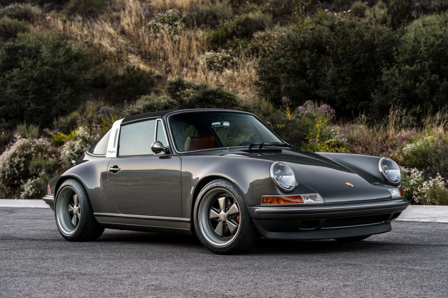  Porsche 911 Targa by Singer 2015 года  (фото 21 из 26)